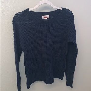 Knit sweater
